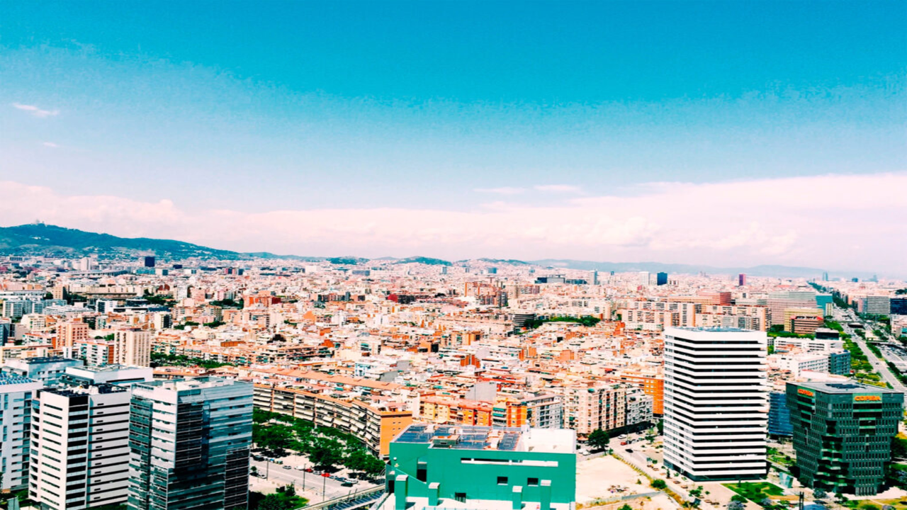 limusina de lujo para alquiler en Hospitalet cerca de Gran Via 2 para celebraciones y eventos